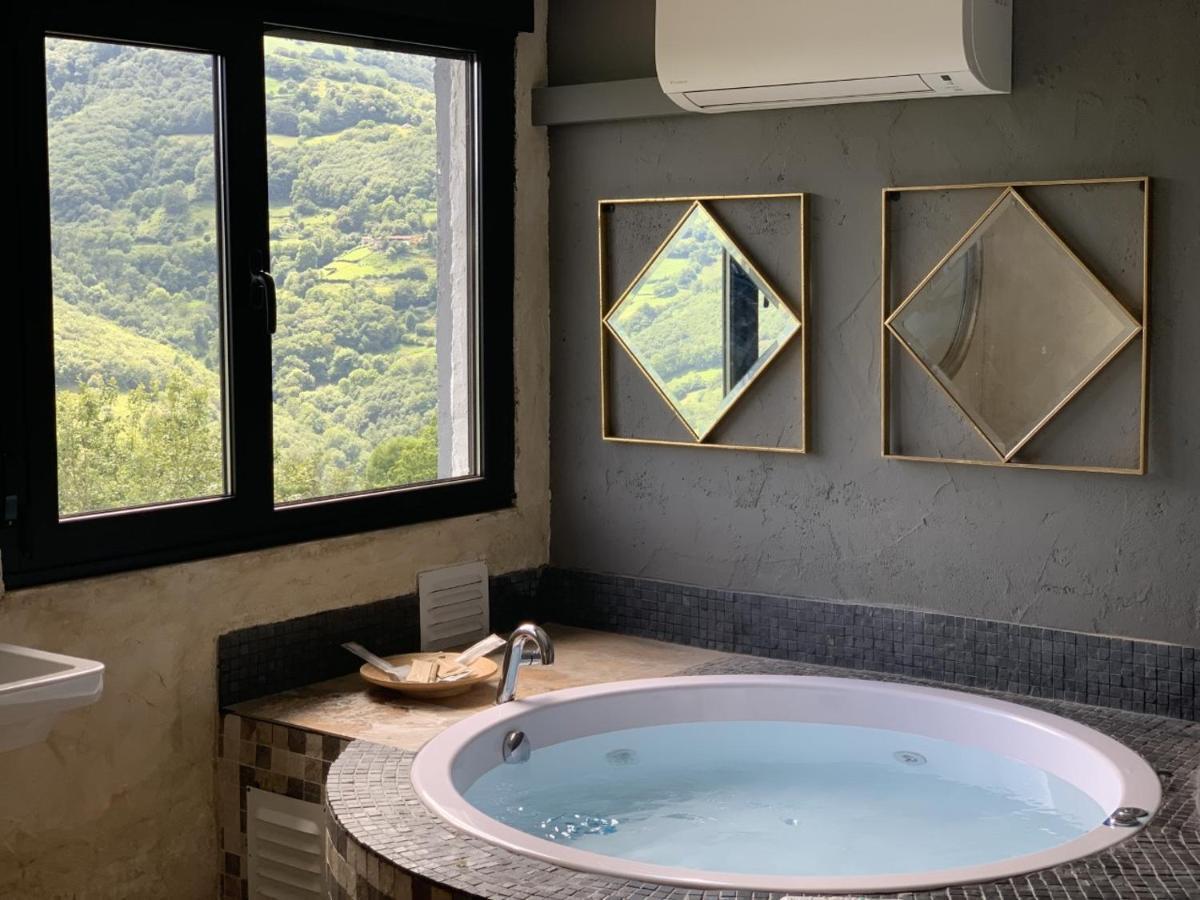 La Aldea Sonada Hotell Oviedo Exteriör bild