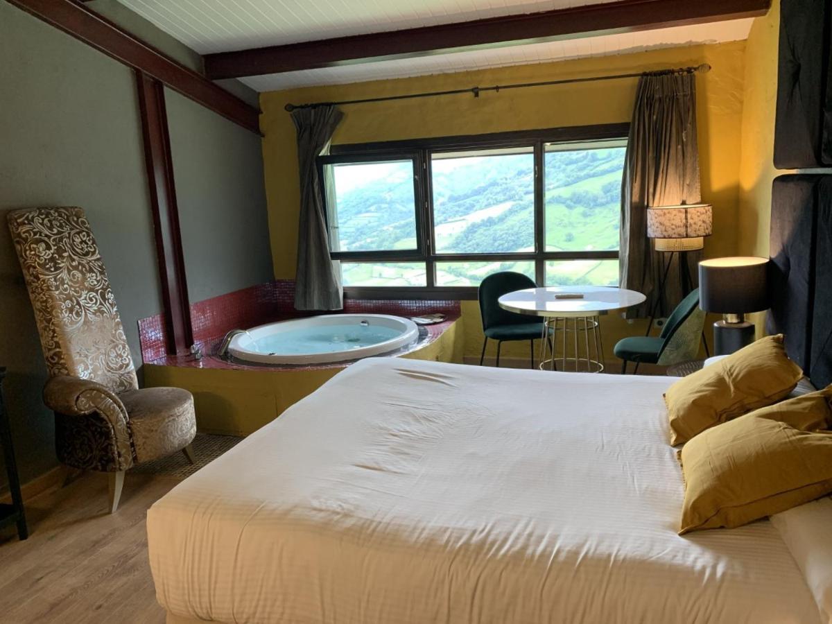 La Aldea Sonada Hotell Oviedo Exteriör bild